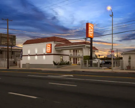Red Roof Inn Carson - Wilmington, CA Hotels in Wilmington