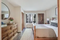 Marillac by AvantStay Gorgeous Ski Cabin w Balcony Patio