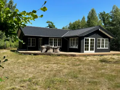 "Colette" - 700m from the Sea