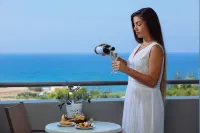 Oasis Scaleta Hotel - Sea View