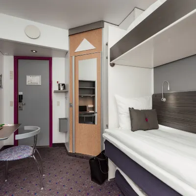 Cabinn Scandinavia Hotels near Christiansborg Slot
