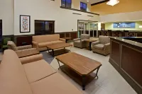 Holiday Inn Express & Suites Indianapolis - East