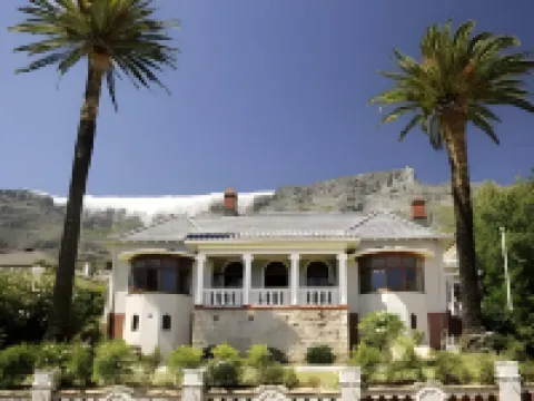 Cape Riviera Guesthouse Hotels near Table Mountain Cableway