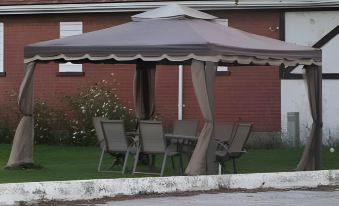 Faulds Motel