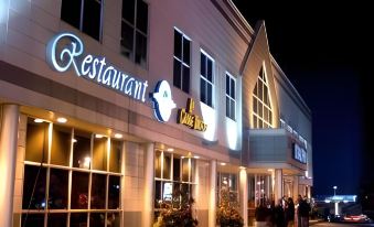 Hotel & Suites le Dauphin Drummondville