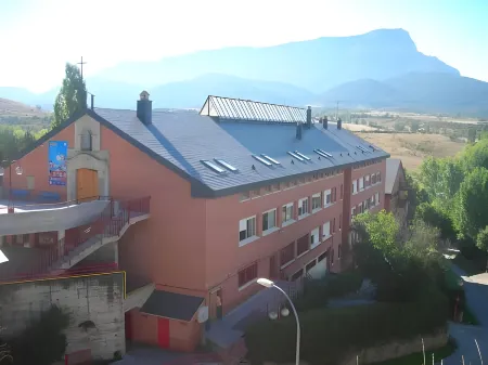 Residencia Albergue Jaca