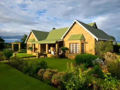 Fouriesburg Country Inn Hotels near Yellowstone Hiking Trail