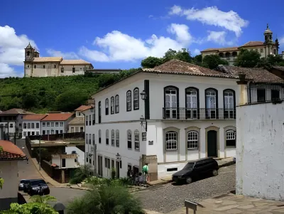 Hotel Luxor Отели рядом с достопримечательностью «Sao Francisco de Paula church»