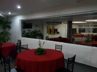 格拉里亞斯 Hn 酒店 - 早餐