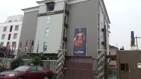 Villa ToscanaHotels Hotels near Avista Beach Resort Lekki