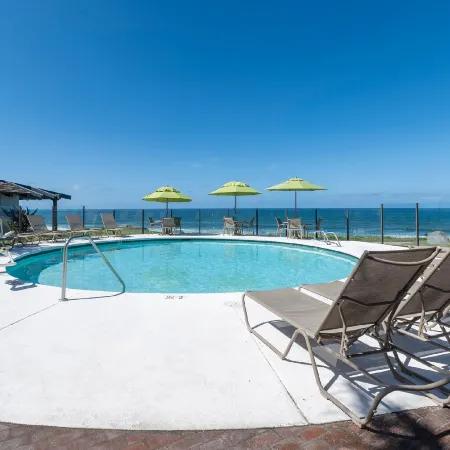 Wave Crest Resort