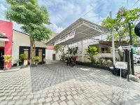 Griya Amanah Jajar Hotel a Laweyan