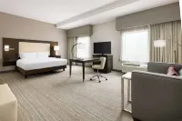 Hampton Inn & Suites Napa - Bãi đậu xe