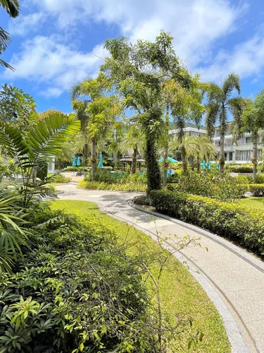 รูปภาพของNaithon beachfront apartment-pool, gym, restaurant