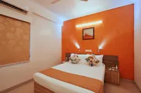 Downtown Business Hotel Hotel di Kanchipuram