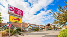 Best Western Plus Emerald Isle Hotel