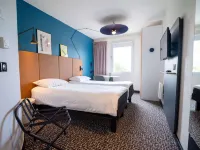 Ibis Avranches Baie du Mont-Saint-Michel โรงแรมใกล้Sarl Tanguy