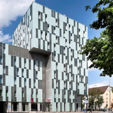 Mercure Hotel Hamburg Mitte Отели рядом с достопримечательностью «Торгово-выставочный центр Гамбурга»