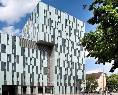 Mercure Hotel Hamburg Mitte Hotels near Hoheluft-West