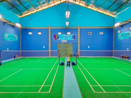 RedDoorz Near Alun Alun Slawi Отели в г. Tegal Regency