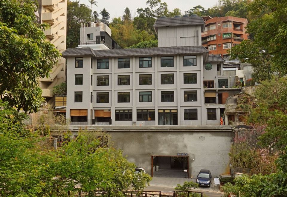 3. 워터 하우스 타..