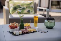 Kyriad Nimes Ouest Hotel di Nimes