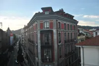 Zalle Oviedo Suites Hotels in Mieres del Camino
