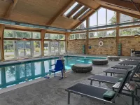 Crowne Plaza CHICAGO SW - BURR RIDGE by IHG - piscina