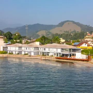 Velinn Pousada Angra Sunset Hotels near Praia do Anil