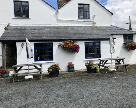 Blue Lion Inn Hôtels à : Okehampton