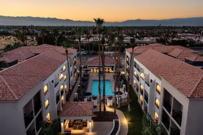 Courtyard Palm Springs Hotels near Moorten Botanical Garden