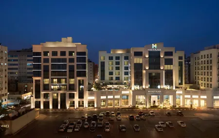 Hyatt Place Dubai Al Rigga Residences