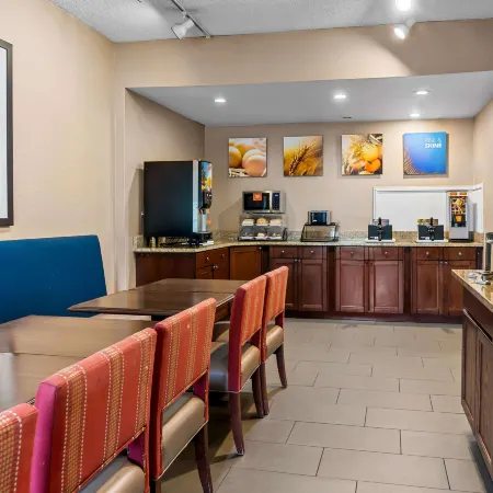 Comfort Inn & Suites