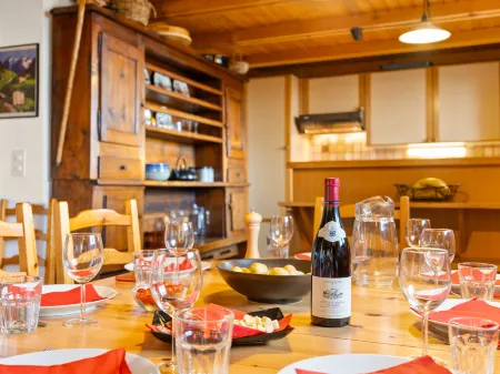 Chalet Seravalle Отели в г. Валь-д'Илье