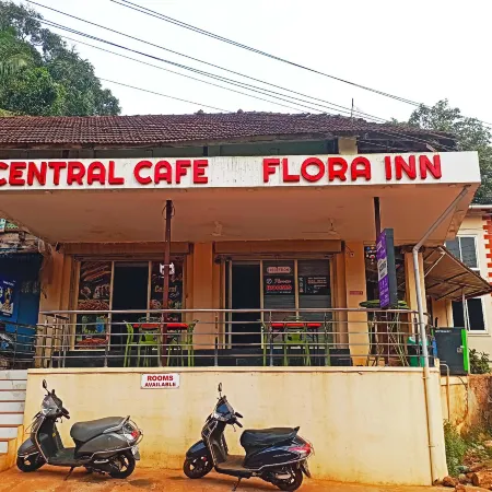 Flora Inn Gokarna