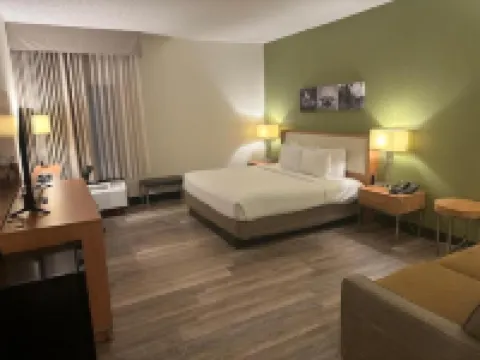 Sleep Inn & Suites Hotels in Memphis
