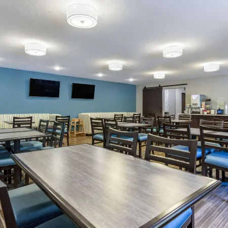 Comfort Inn & Suites Tualatin - Lake Oswego South
