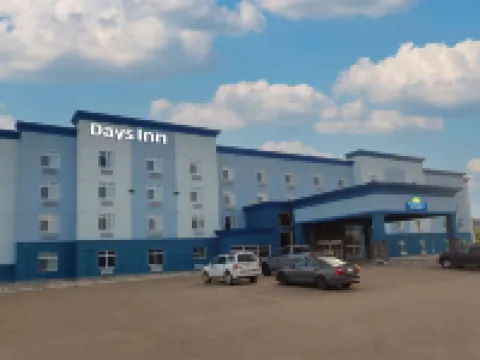 温德姆戴斯酒店及套房，薩斯喀徹温堡 薩斯喀徹温堡酒店