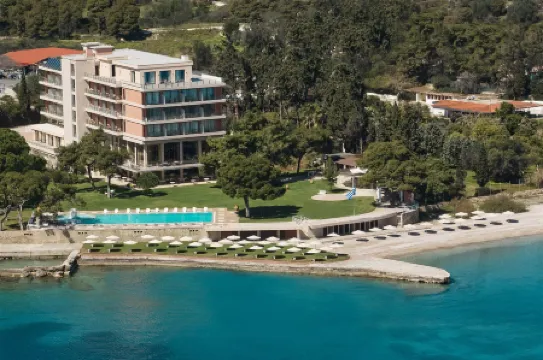 Kalamaki Beach Resort