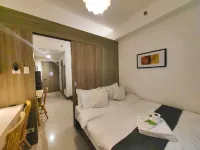 1BR Unit Condotel w Balcony FAME Residences #FM53 만달루용 호텔