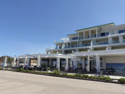 Apartment with Terrace for 4 People