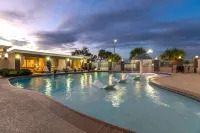 La Quinta Inn & Suites by Wyndham Rockport - Fulton - Swimmingpools