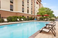 Hampton Inn & Suites Largo Hotels in Largo