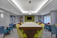 希爾頓歡朋酒店-加拉廷 - 早餐