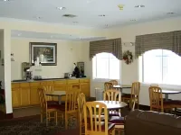 Super 8 by Wyndham Pasadena Hotels in Pasadena