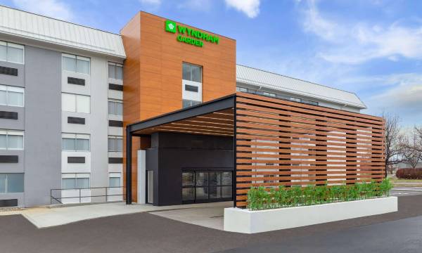Wyndham Garden Louisville East