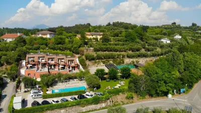 Holidays Residence