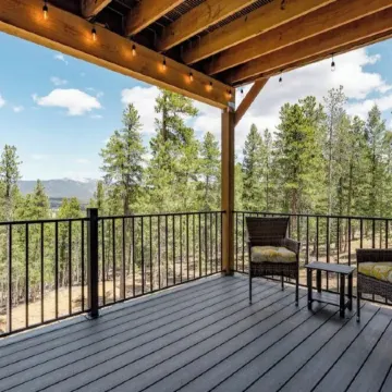 PET-FRIENDLY LUXE Mtn Retreat, Hot tub, Firepit w/EPIC views, Red Rock, Rafting