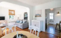 Walk to Beach/Cliff Walk! Fantastic Location! Winter Rentals! Fenced Yard! Pets!