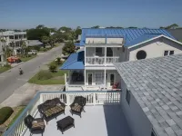 Ocean view 4 Bedroom/3 Bath, Large balcony patio